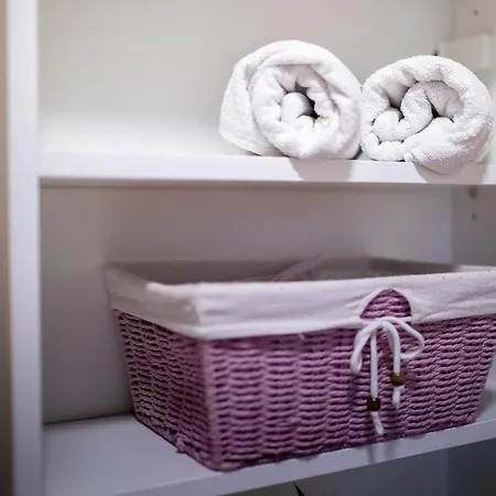 Happy Cat Apartment *