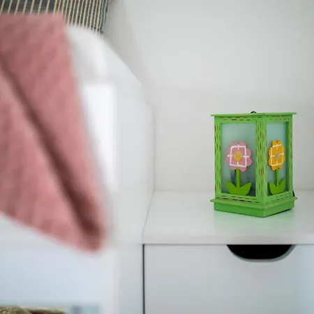 Apartment Happy Cat *